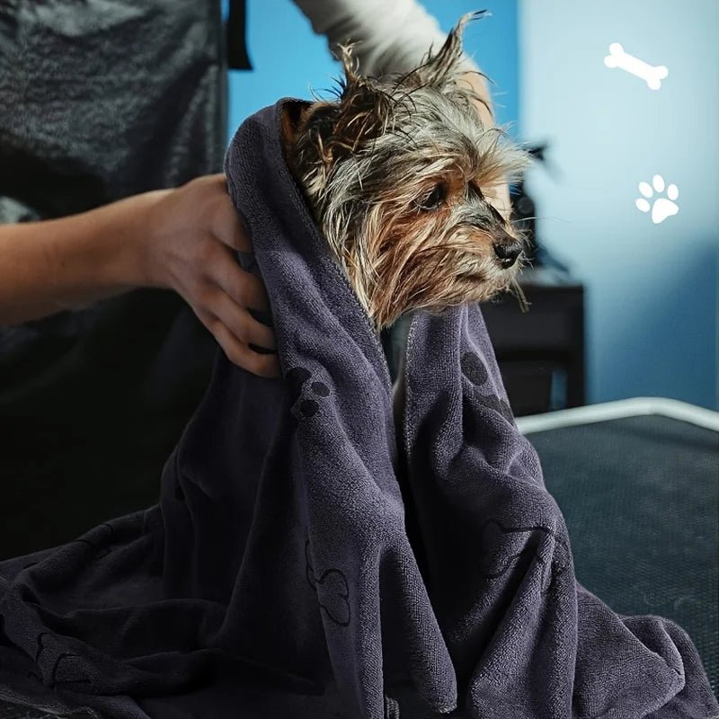 Quick-Dry Microfiber Dog Towel – Ultra Absorbent Pet Bath Towel - PeakPaws Co.