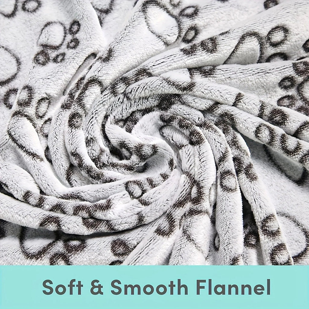 Soft Fluffy Dog Blanket – Warm Paw Print Pet Blanket in 5 Sizes - PeakPaws Co.